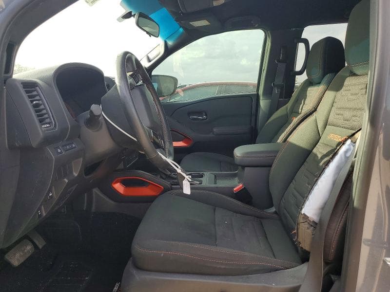 2024 NISSAN FRONTIER PRO-4X 7