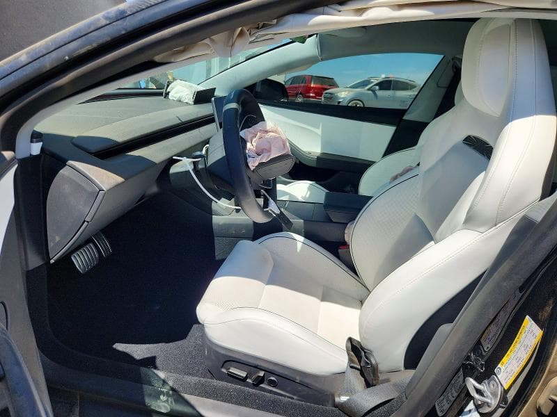 2026 TESLA MODEL 3 7