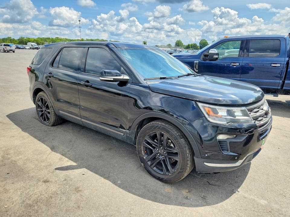 2018 FORD EXPLORER XLT 4