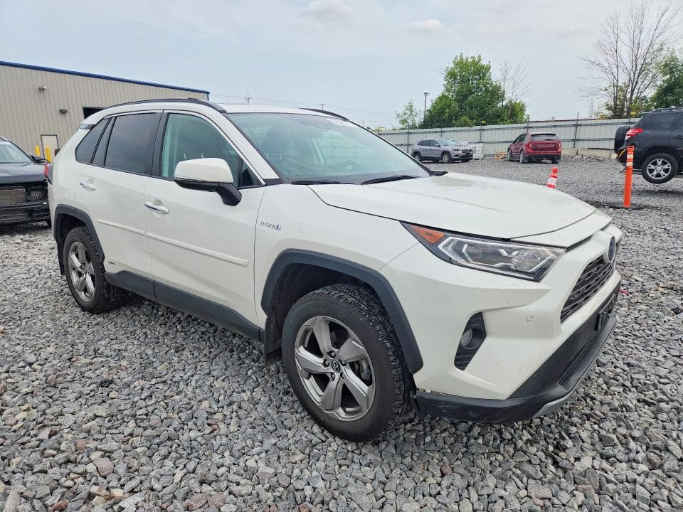 2020 TOYOTA RAV4 LIMITED 4