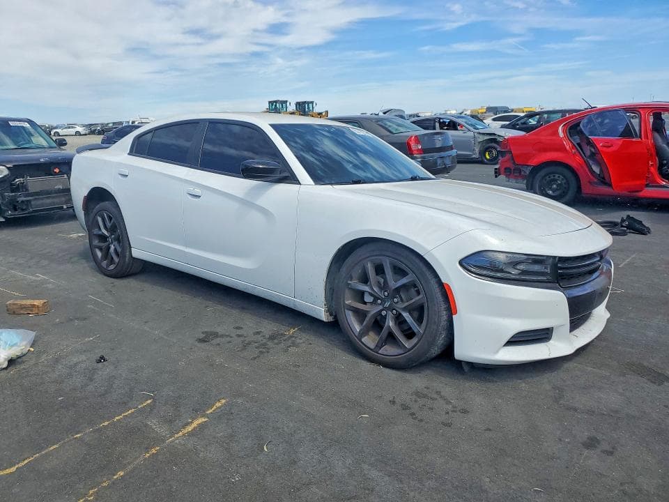 2021 DODGE CHARGER SXT 4