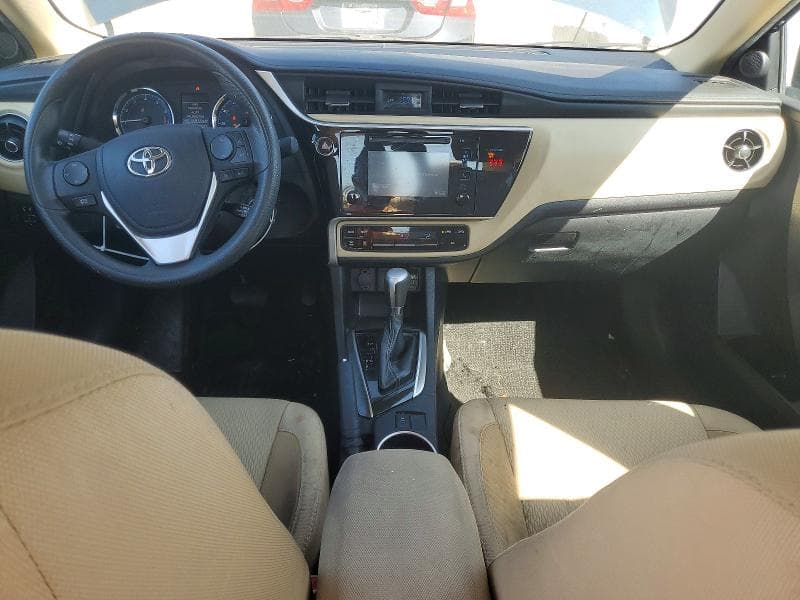 2018 TOYOTA COROLLA LE 8
