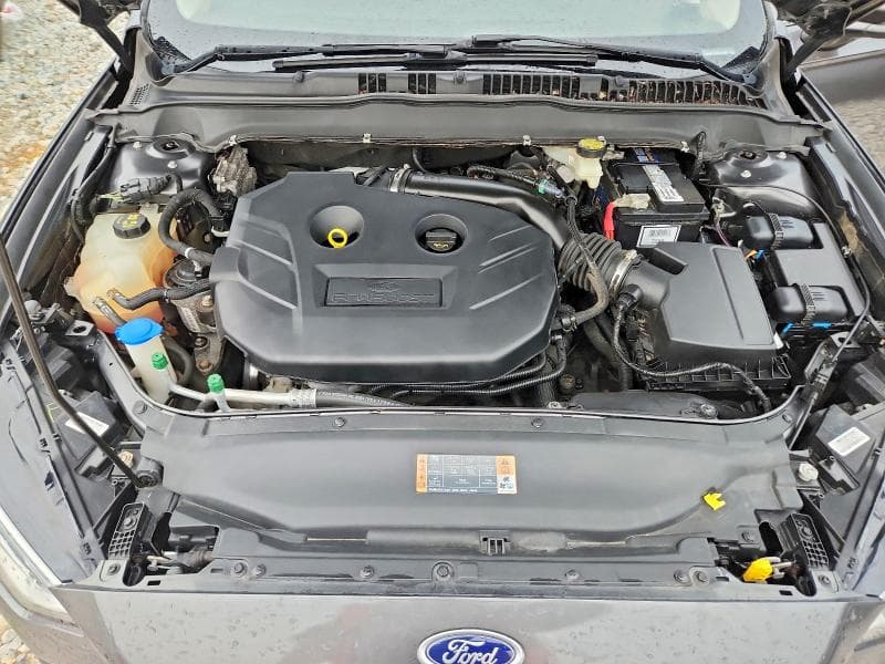 2017 FORD FUSION SE 11
