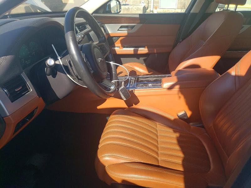 2018 JAGUAR XF PORTFOLIO LE 7