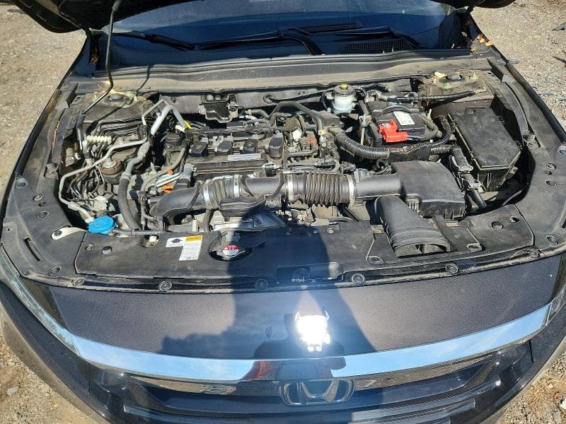 2018 HONDA ACCORD EX 11