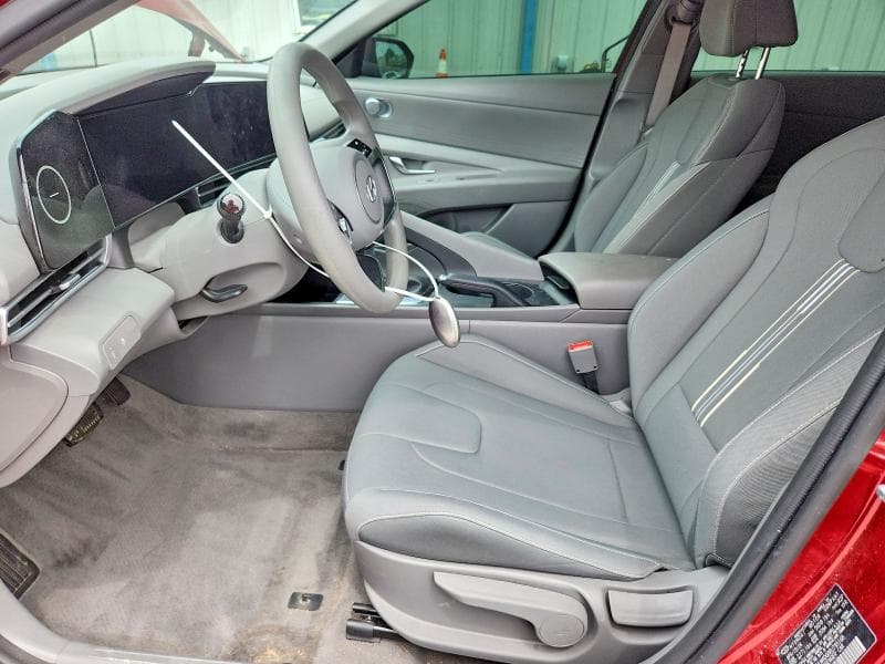 2024 HYUNDAI ELANTRA SEL 7