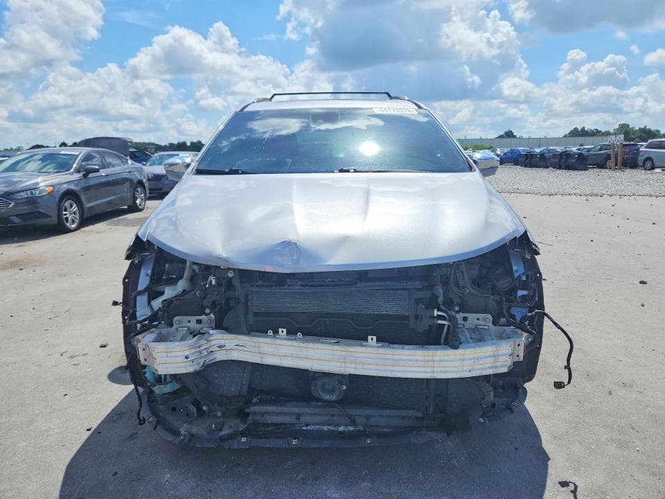 2017 CHRYSLER PACIFICA LIMITED 5