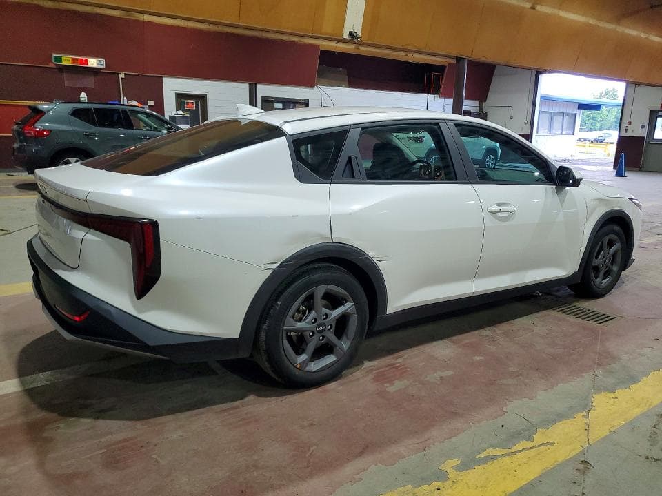 2025 KIA K4 LXS 3