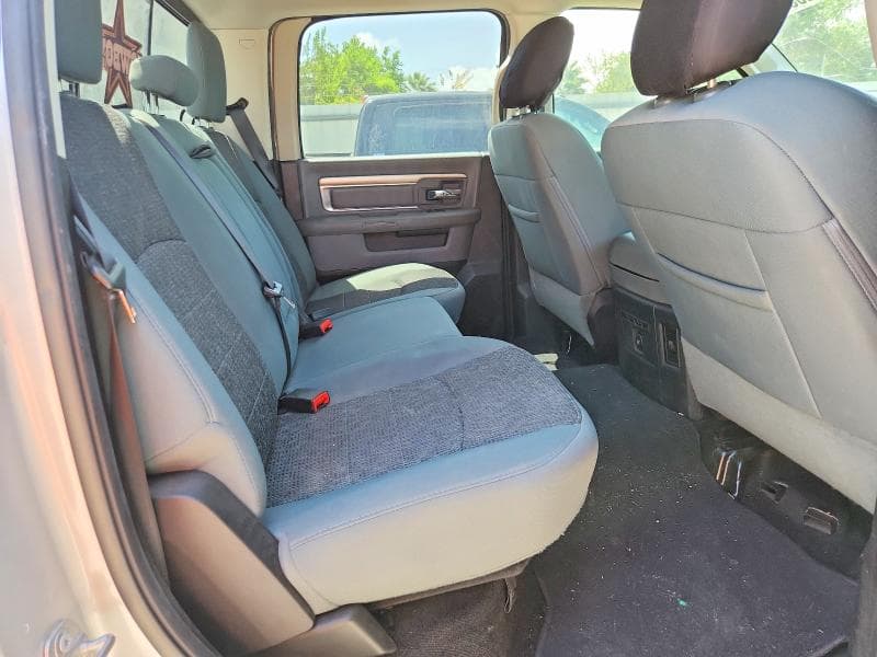 2017 RAM 1500 SLT 10
