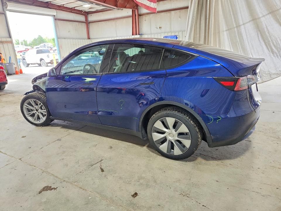 2023 TESLA MODEL Y 2