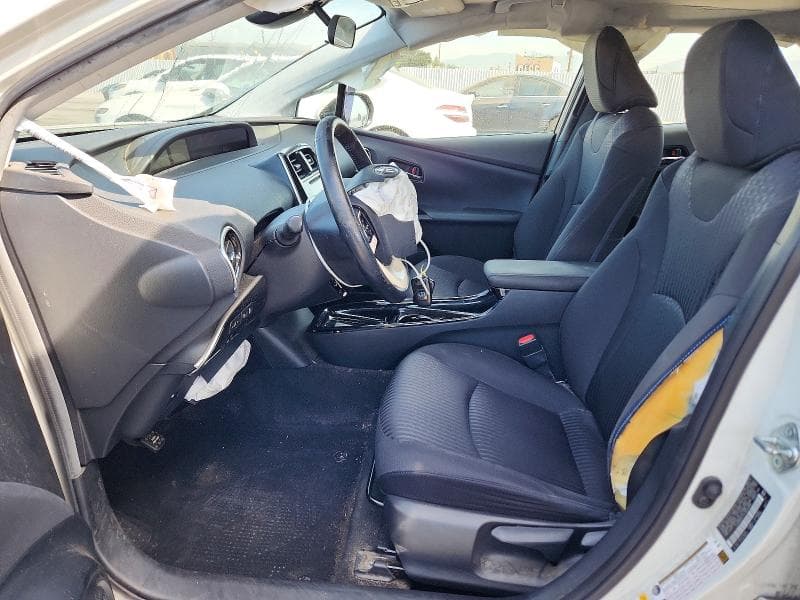 2018 TOYOTA PRIUS THREE 7