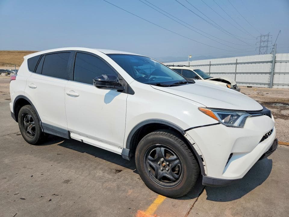 2018 TOYOTA RAV4 LE 4