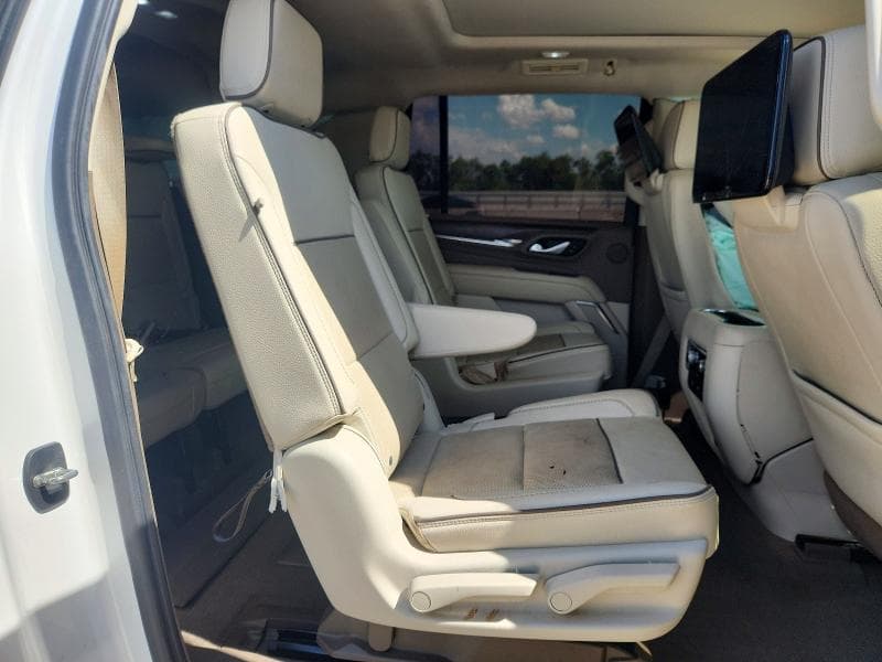 2021 GMC YUKON XL DENALI 11