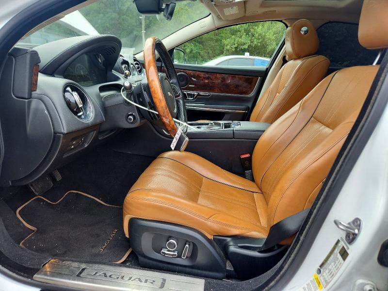 2018 JAGUAR XJ R - SPORT 7