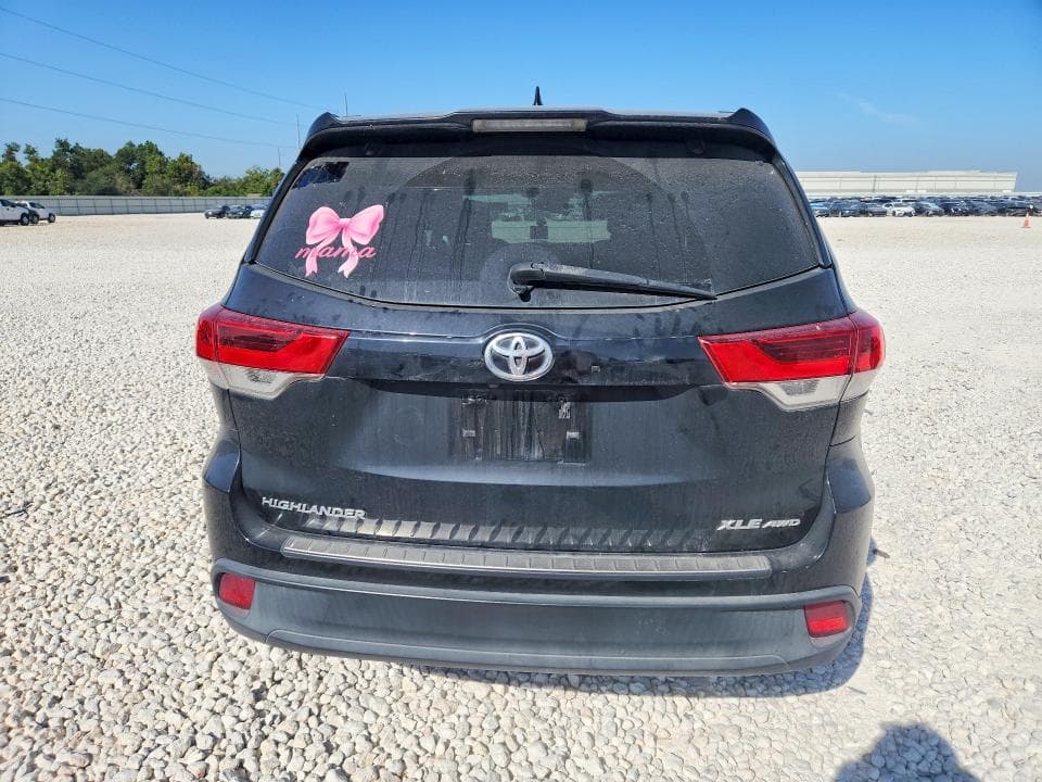 2018 TOYOTA HIGHLANDER XLE 6