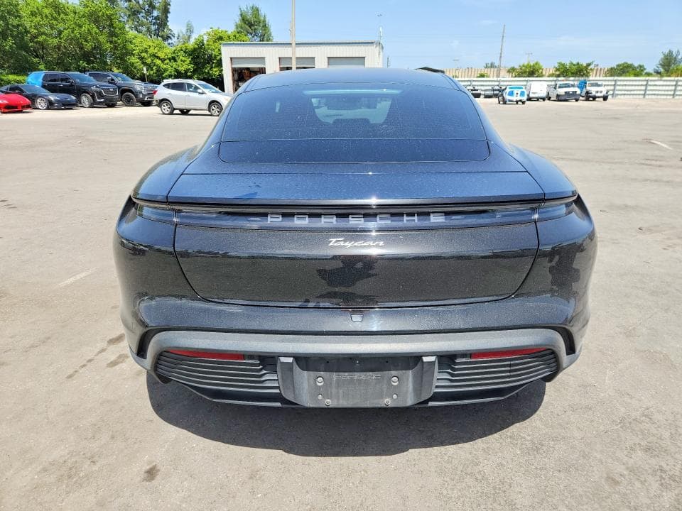 2022 PORSCHE TAYCAN 6