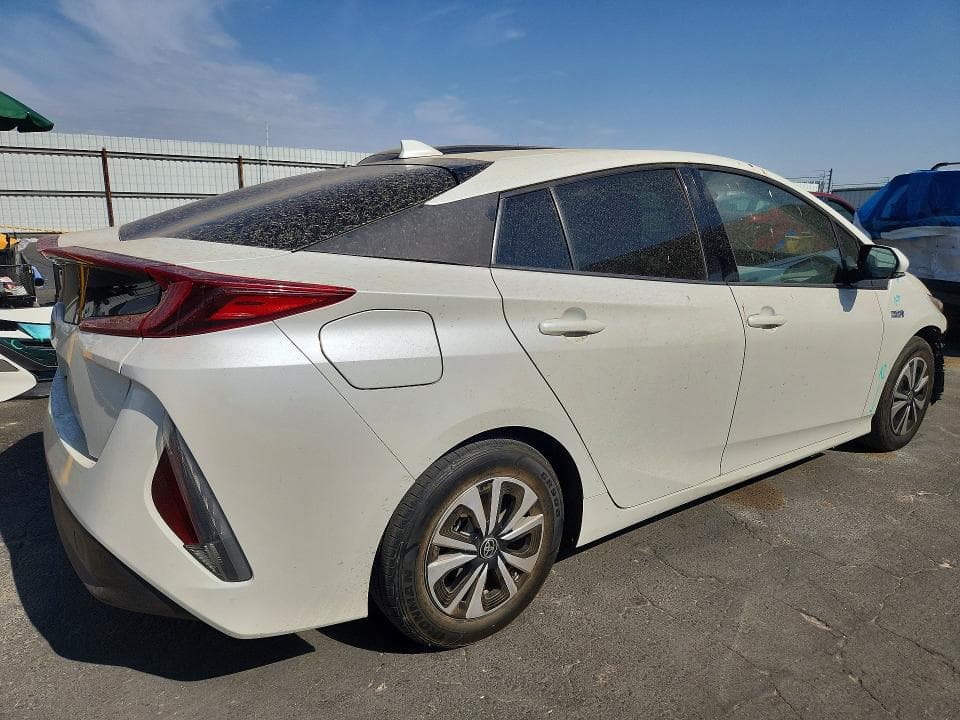 2017 TOYOTA PRIUS PRIME PREMIUM 3