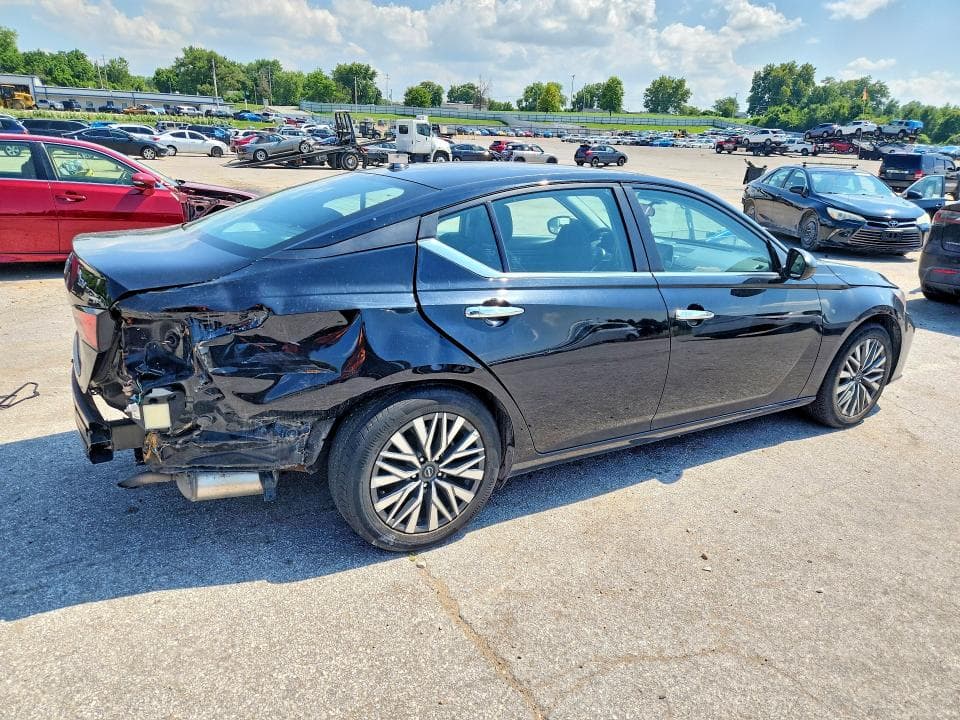 2024 NISSAN ALTIMA SV 3