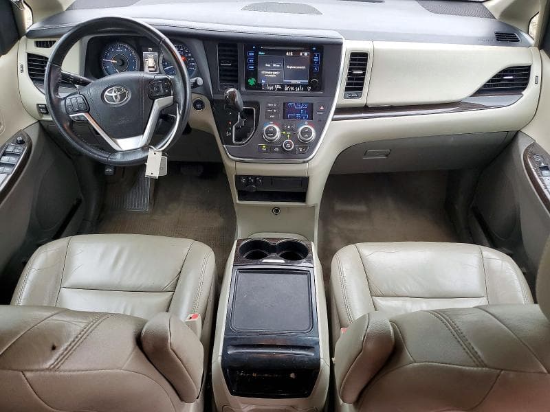 2017 TOYOTA SIENNA XLE 8-PASSENGER 8