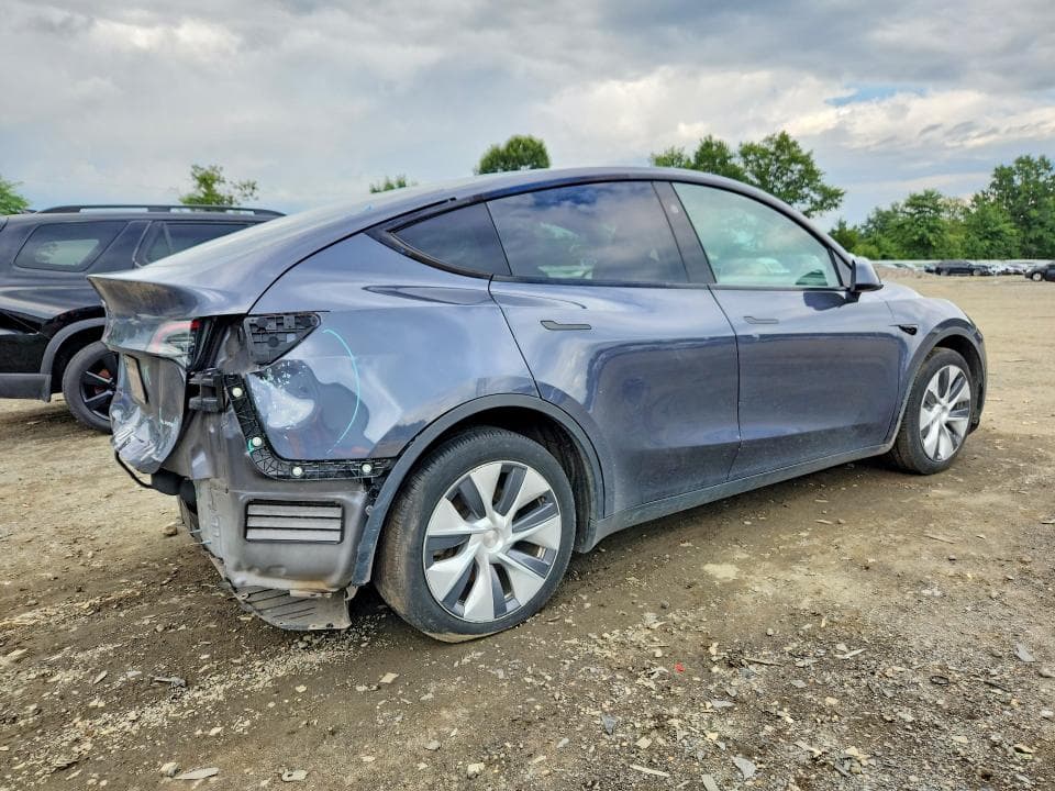 2023 TESLA MODEL Y 3