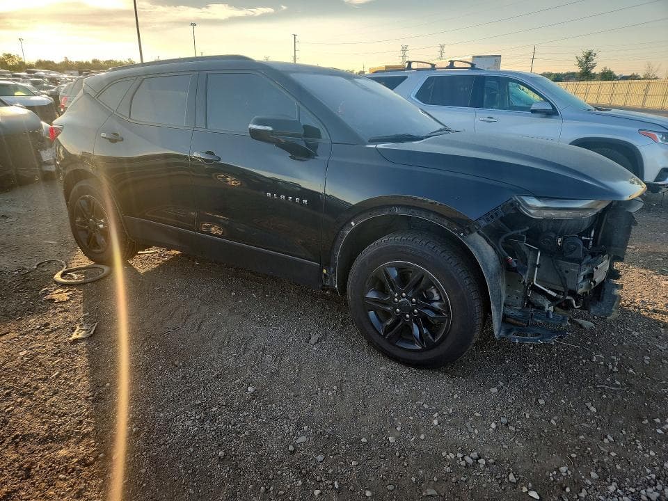 2021 CHEVROLET BLAZER 2LT 4