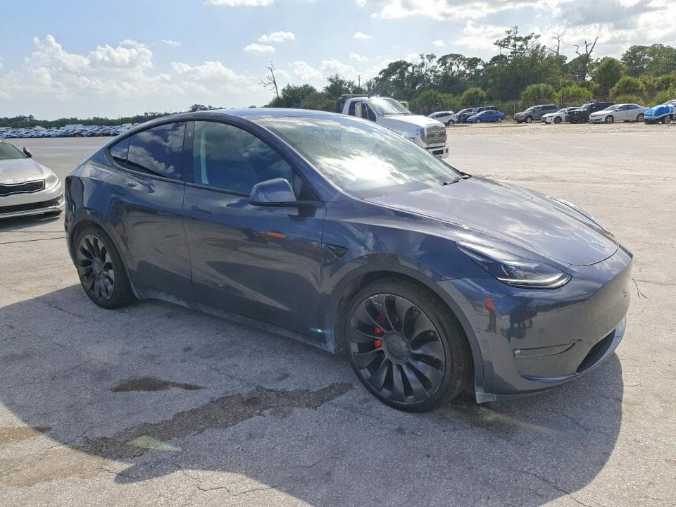 2021 TESLA MODEL Y 4