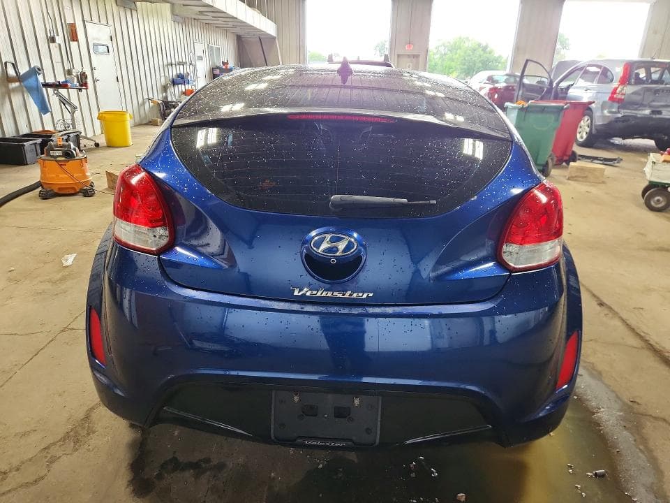 2017 HYUNDAI VELOSTER VALUE EDITION 6
