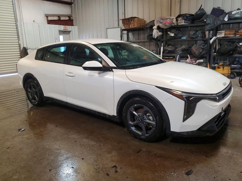 2025 KIA K4 LXS 4