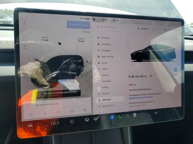 2026 TESLA MODEL  Y 9