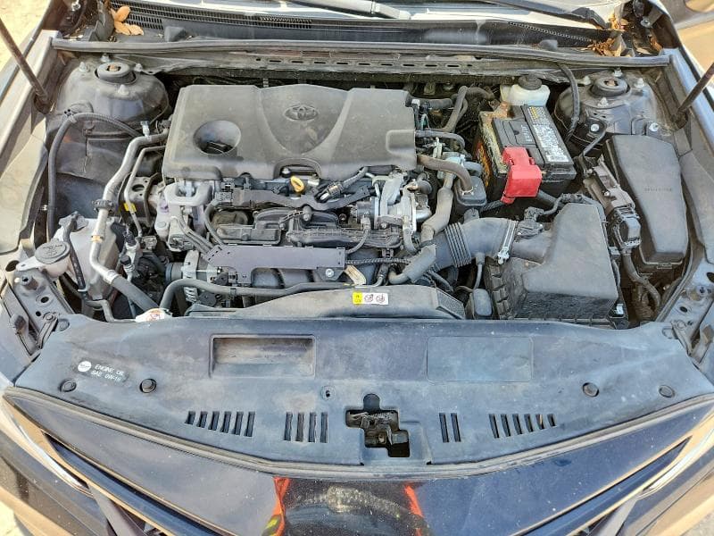 2020 TOYOTA CAMRY SE 11