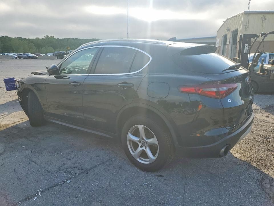 2018 ALFA ROMEO STELVIO 2