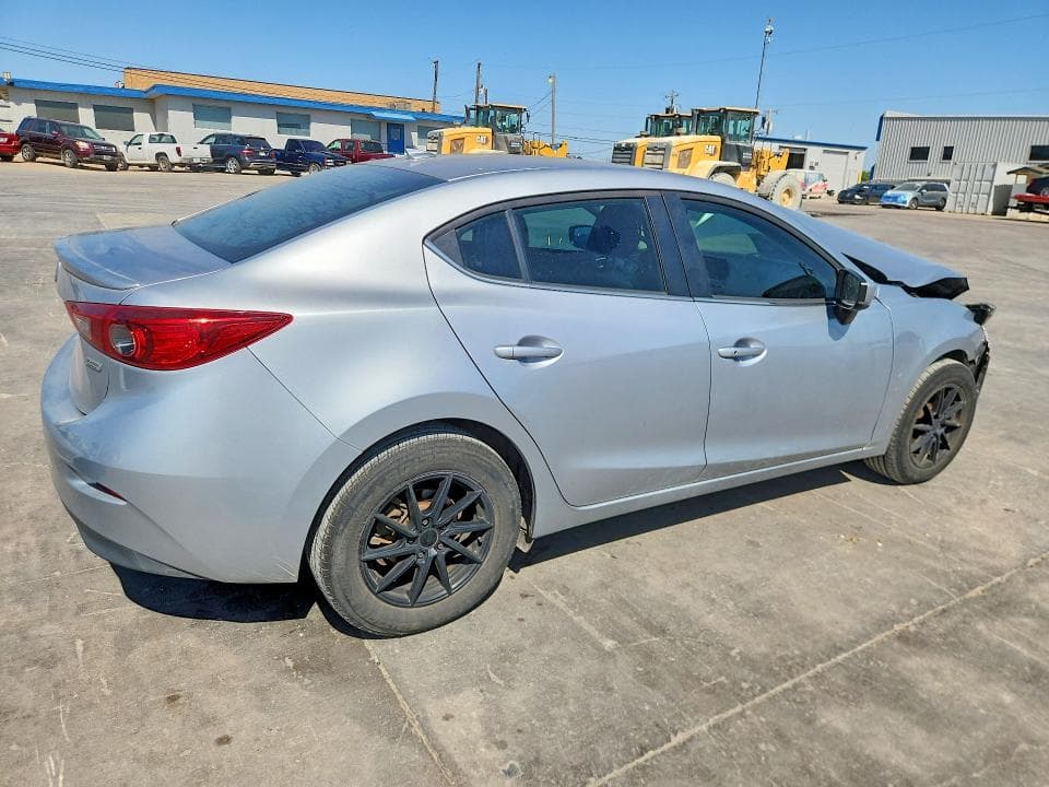 2018 MAZDA 3 TOURING 3