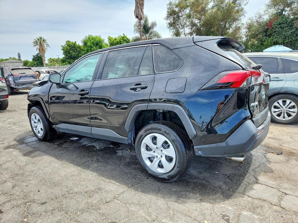 2025 TOYOTA RAV4 LE 2