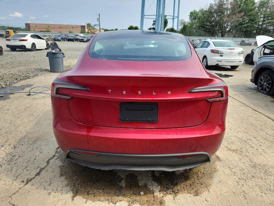 2025 TESLA MODEL 3 6
