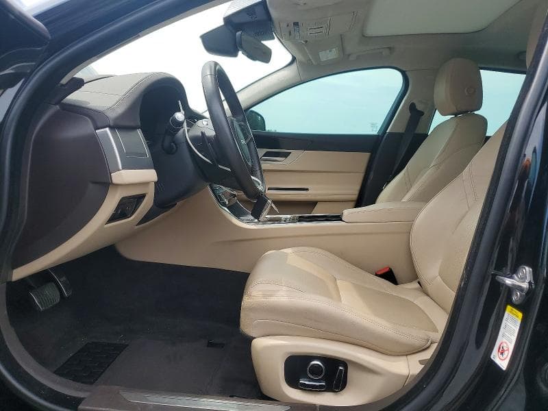 2020 JAGUAR XF PRESTIGE 7