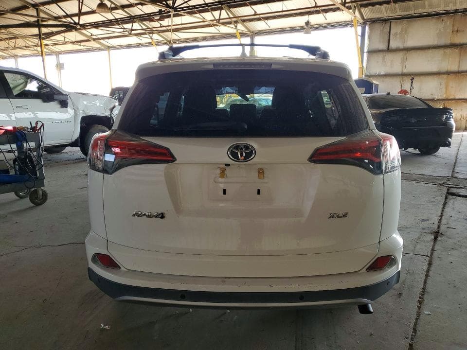2017 TOYOTA RAV4 XLE 6