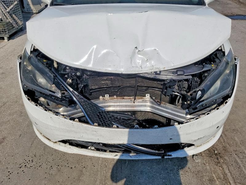 2018 CHRYSLER PACIFICA LIMITED 12