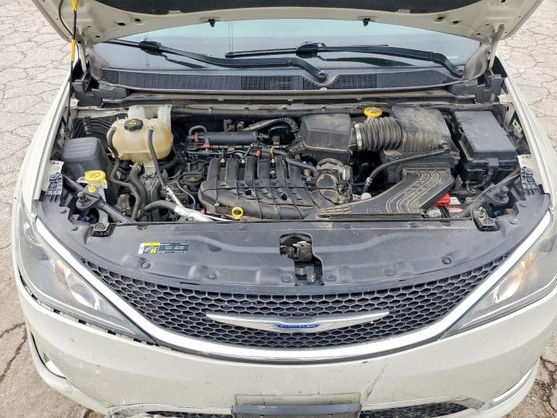2019 CHRYSLER PACIFICA TOURING L PLUS 12