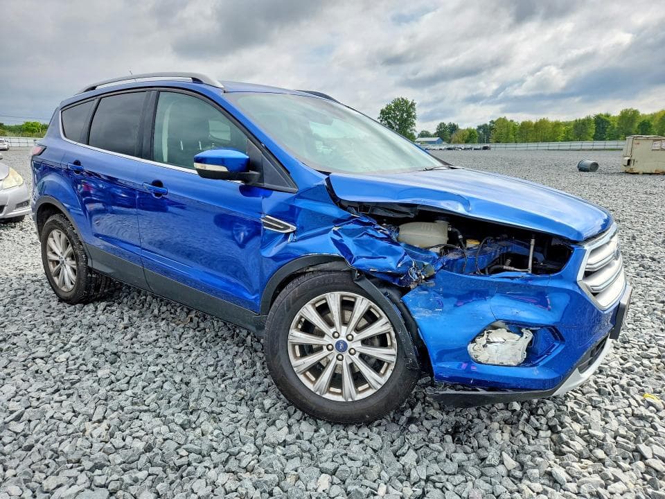 2017 FORD ESCAPE TITANIUM 4