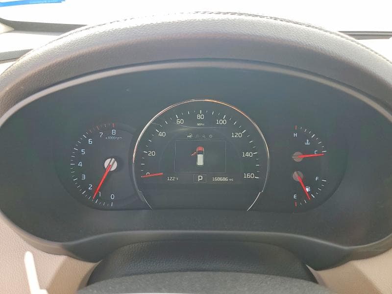 2017 KIA SORENTO EX 9