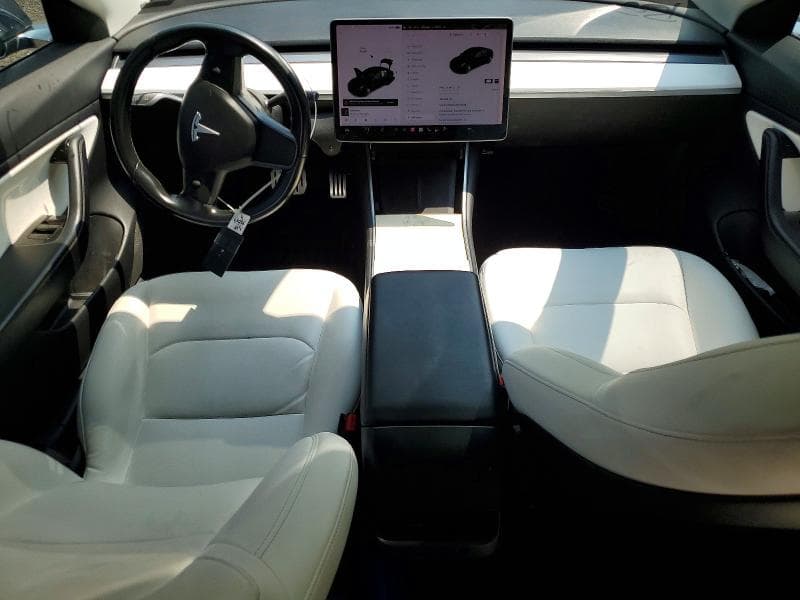 2018 TESLA MODEL 3 8