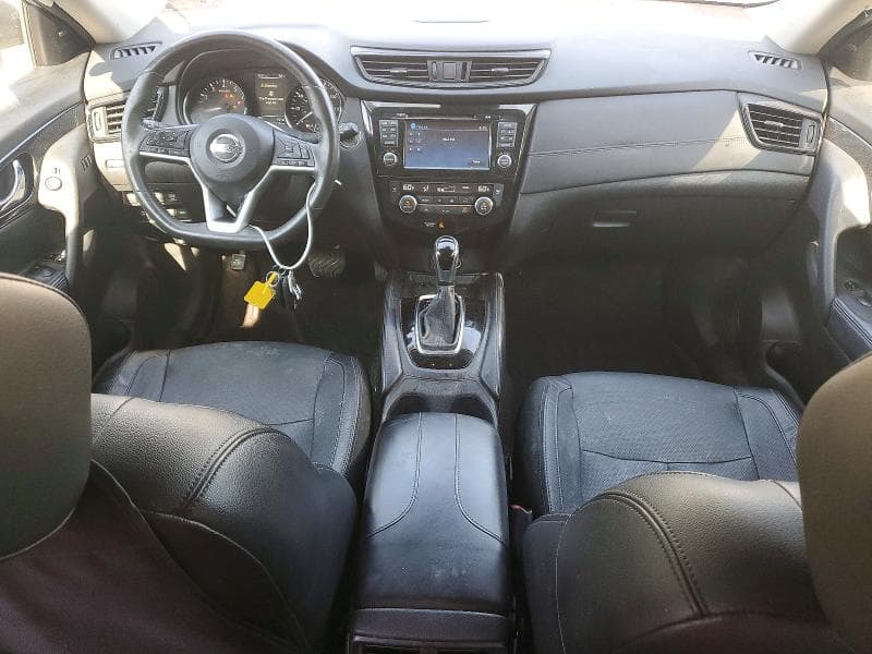 2017 NISSAN ROGUE SL 8