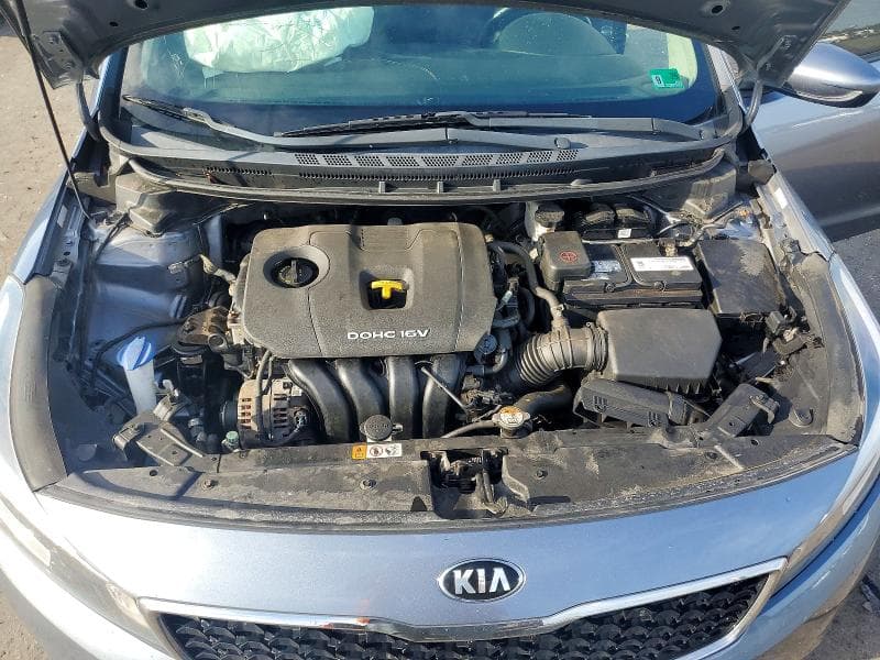 2017 KIA FORTE S 11