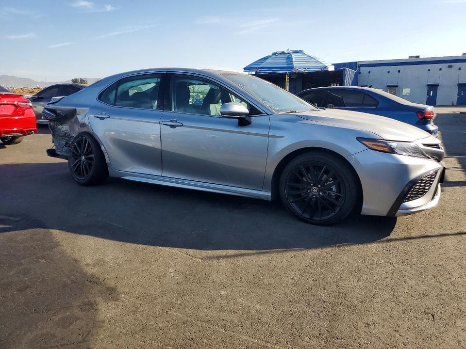 2024 TOYOTA CAMRY XSE 4