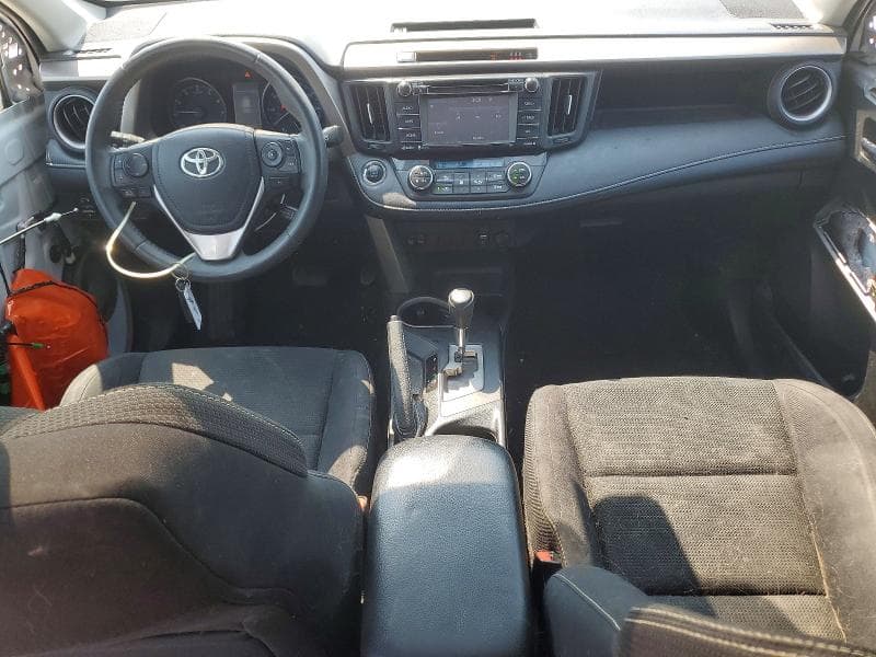 2017 TOYOTA RAV4 XLE 8