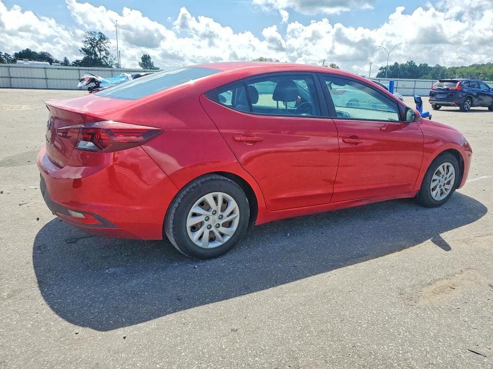 2020 HYUNDAI ELANTRA SE 3