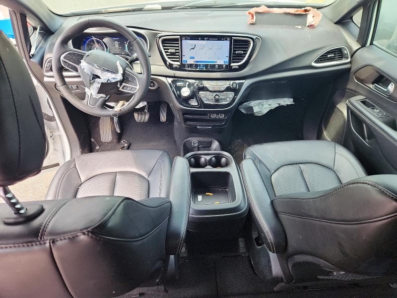 2025 CHRYSLER PACIFICA SELECT 8