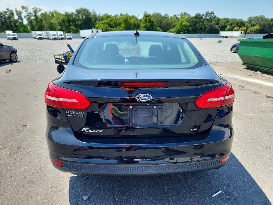 2018 FORD FOCUS SE 6