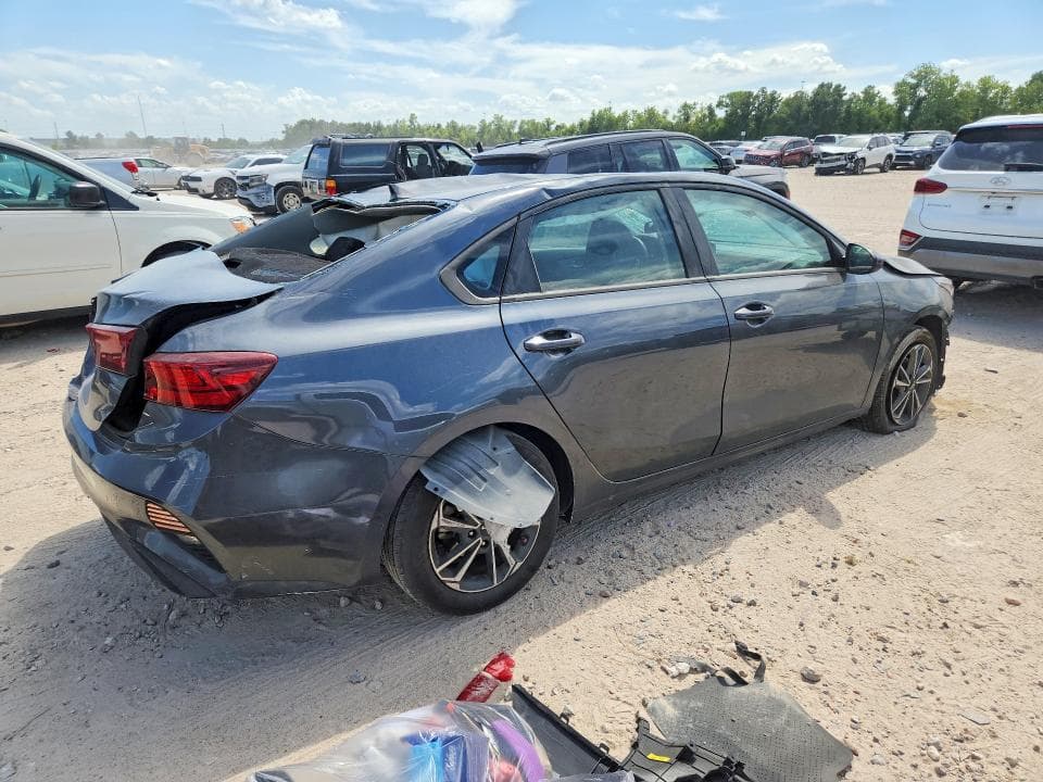 2023 KIA FORTE LXS 3