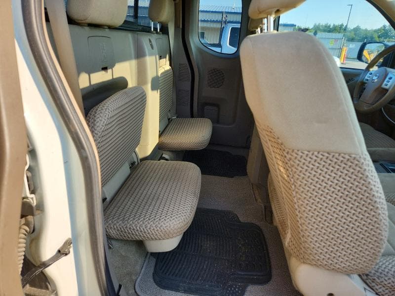 2017 NISSAN FRONTIER SV V6 10